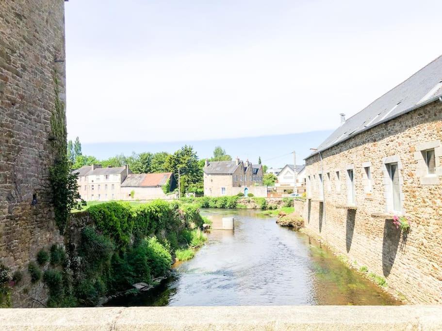 Nouveau ** Le Raffine Au Coeur De Guingamp ** Parking Экстерьер фото