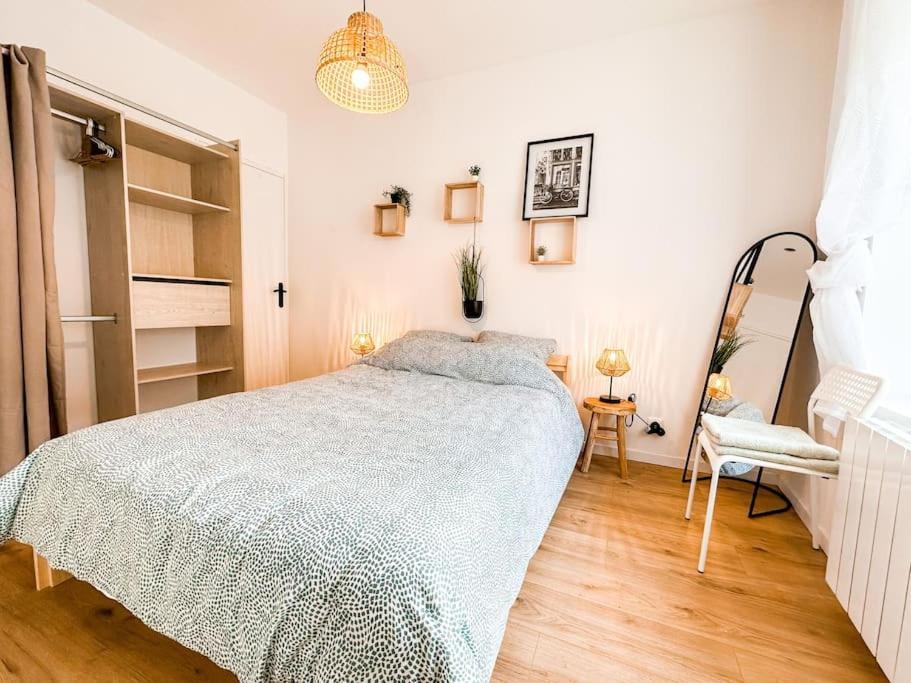 Nouveau ** Le Raffine Au Coeur De Guingamp ** Parking Экстерьер фото