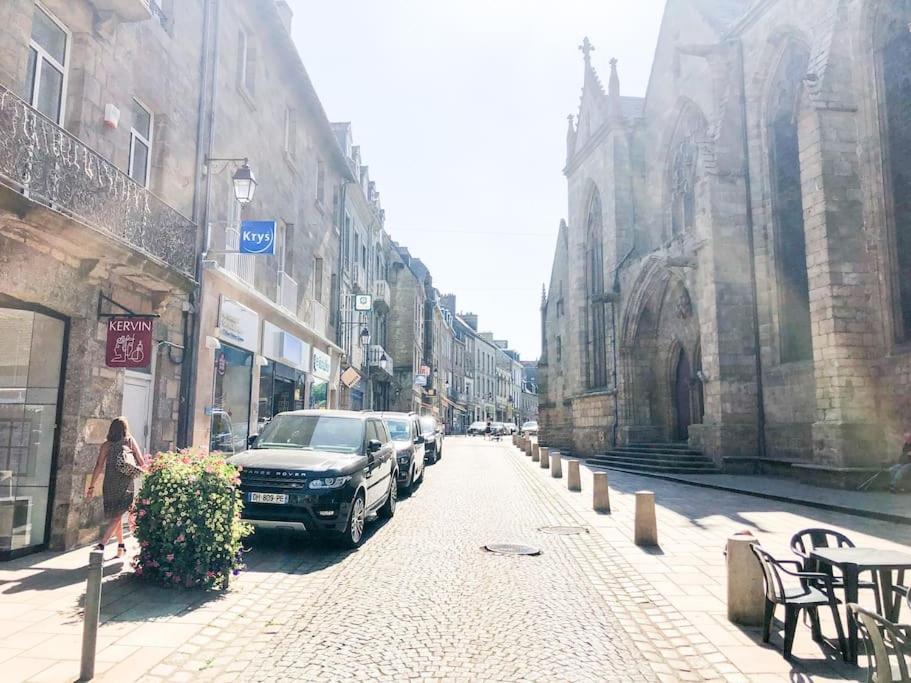 Nouveau ** Le Raffine Au Coeur De Guingamp ** Parking Экстерьер фото